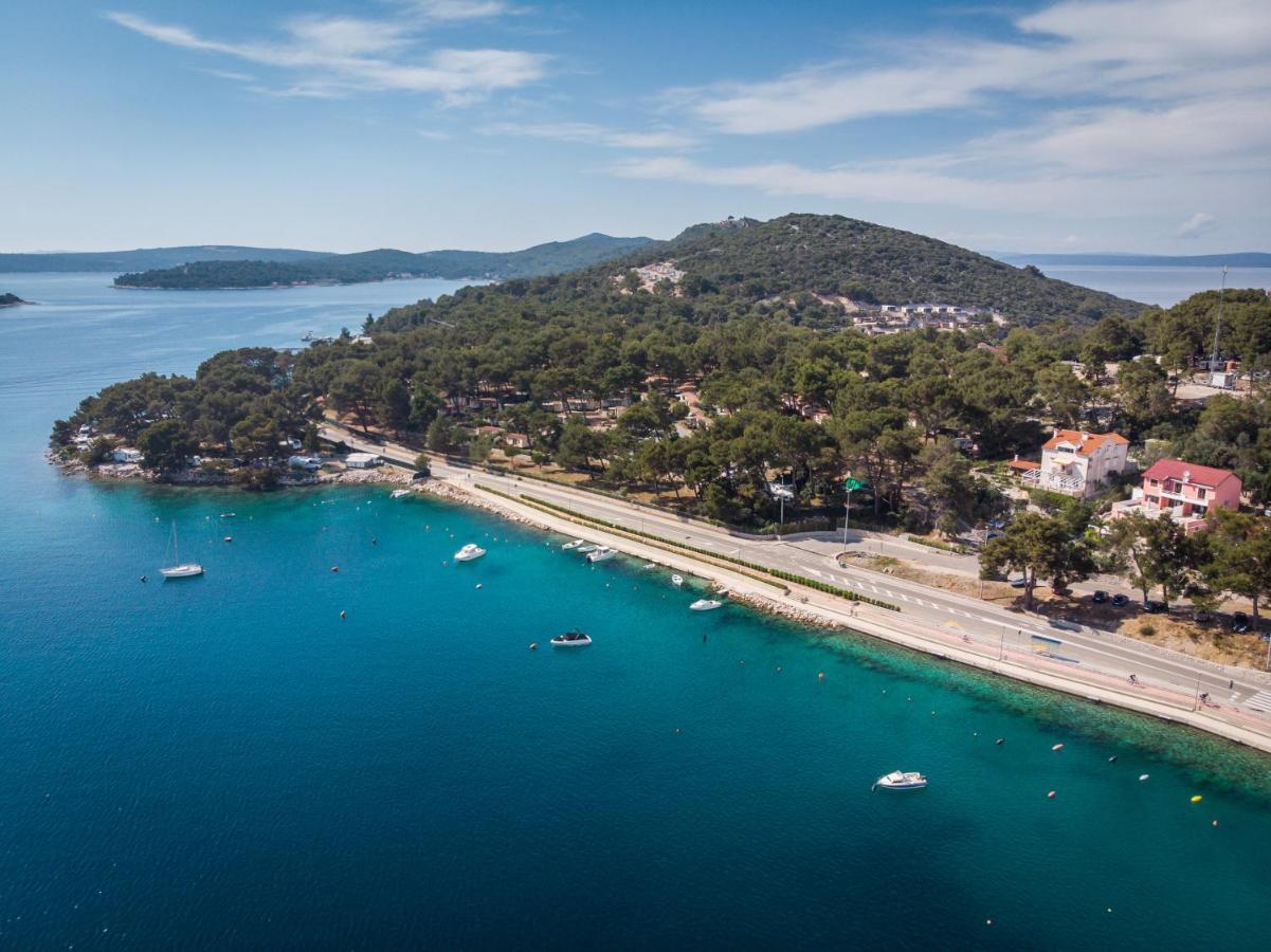 Apartments Villa Julija Mali Lošinj Exteriör bild