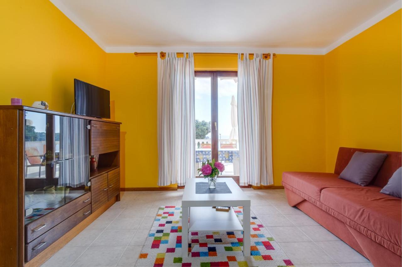 Apartments Villa Julija Mali Lošinj Exteriör bild