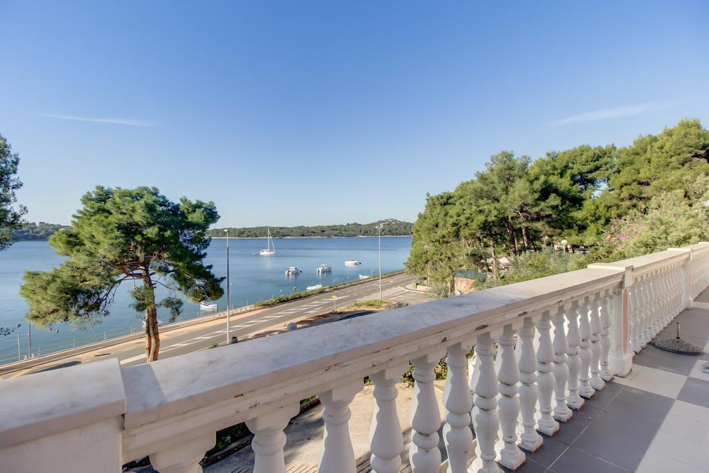 Apartments Villa Julija Mali Lošinj Rum bild