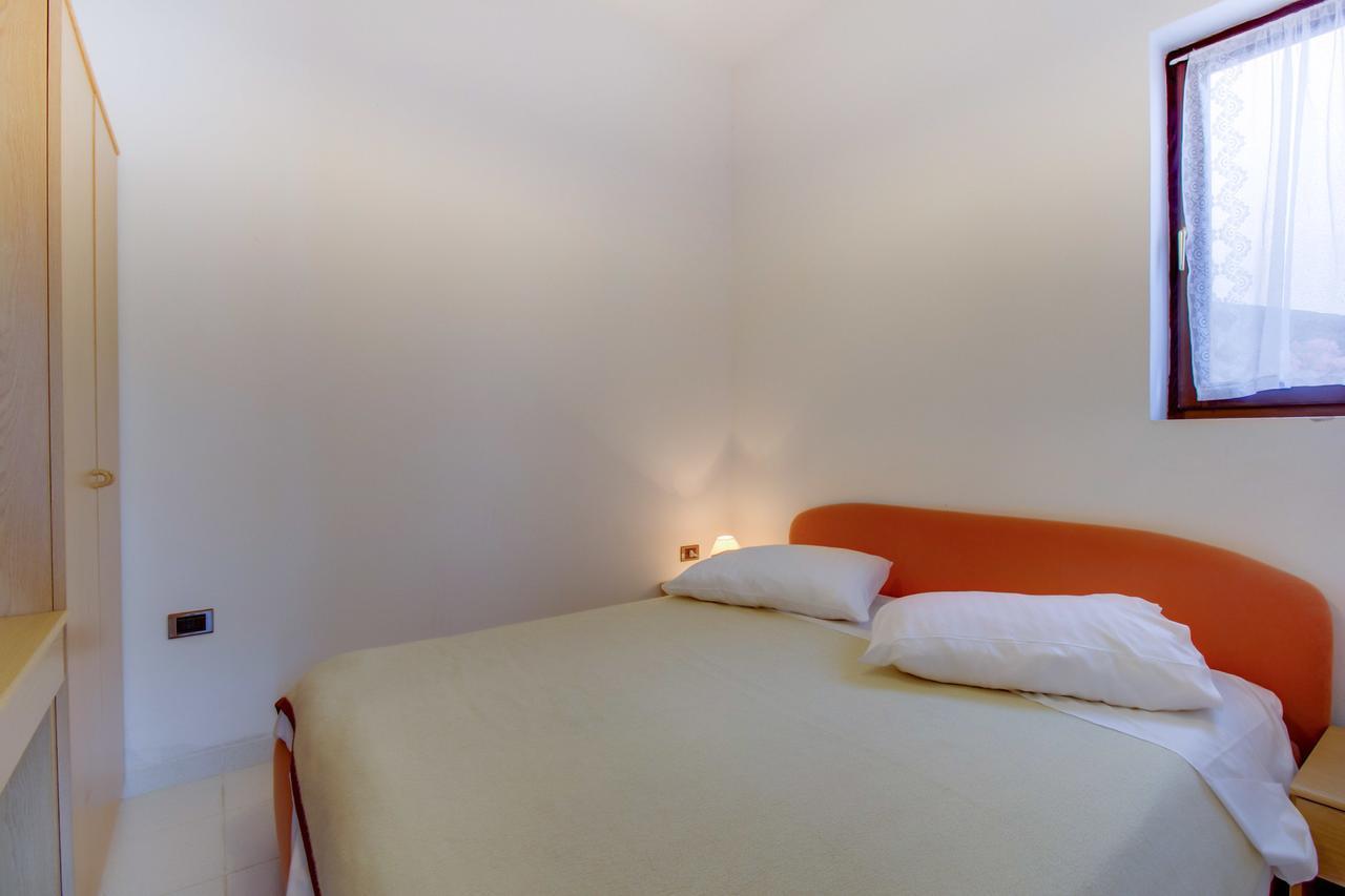Apartments Villa Julija Mali Lošinj Exteriör bild